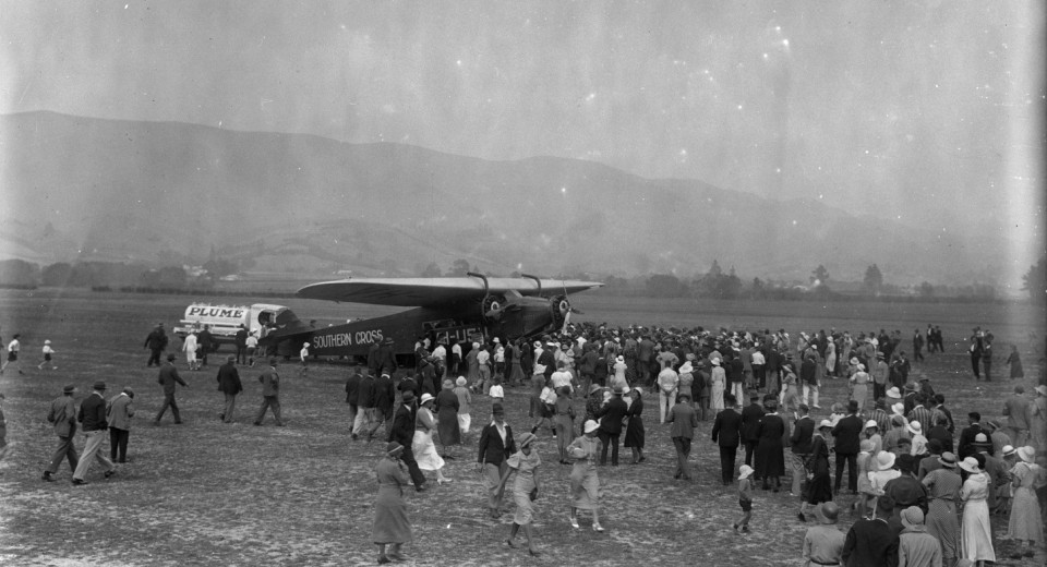 FNJ half 26634 Southern Cross Landed MM Large