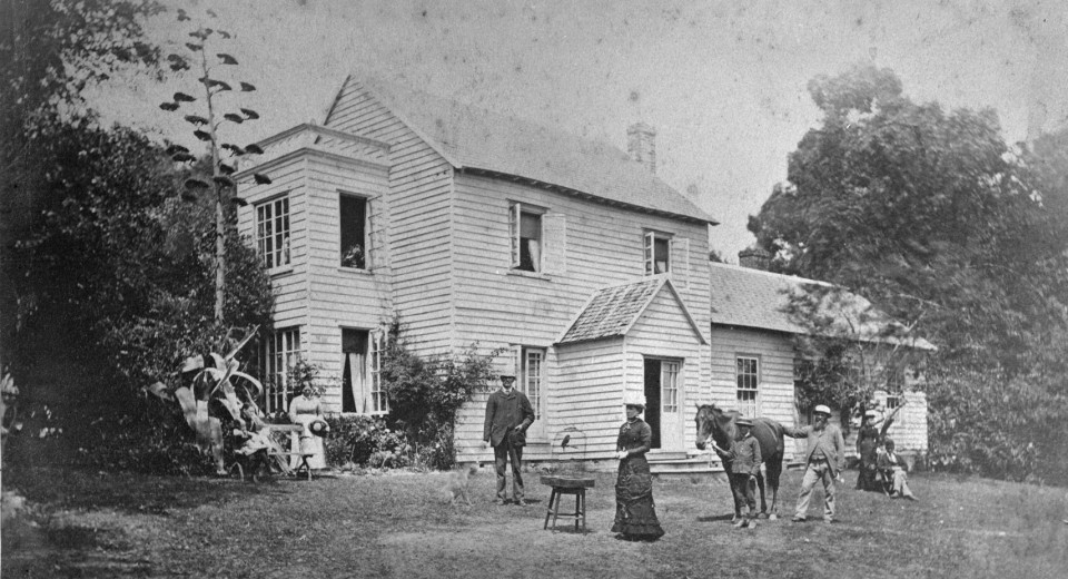 NHS C.30 Oaklands Stoke MM Large