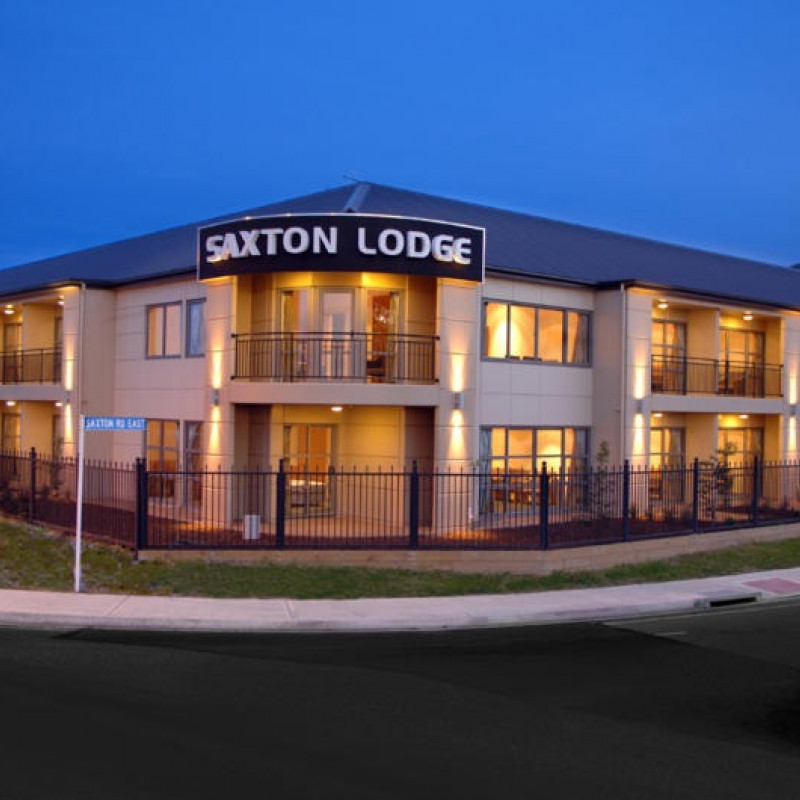 Saxton Lodge