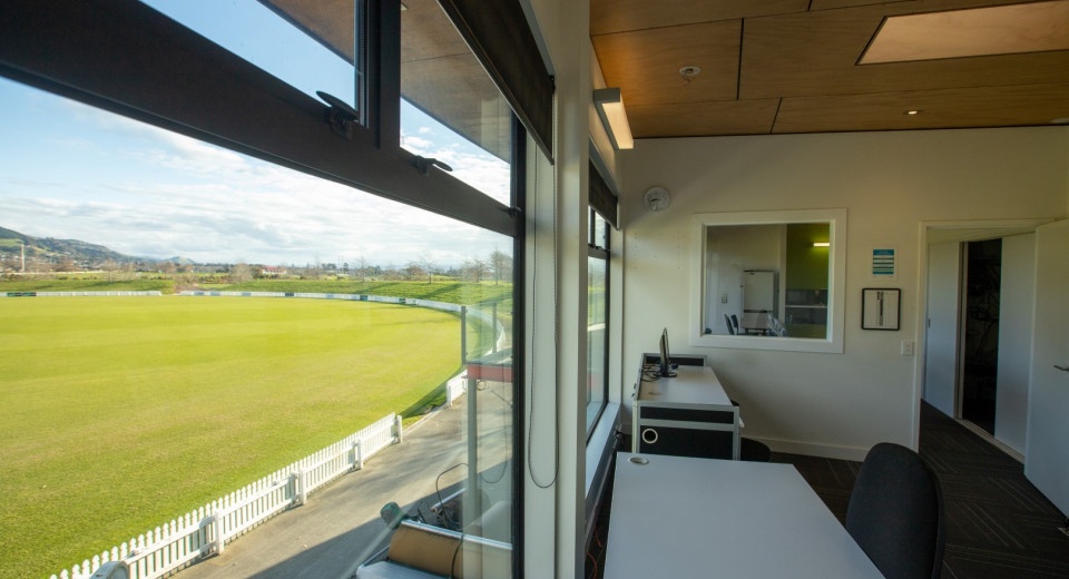 Tim Cuff Saxton VOC 04 Large