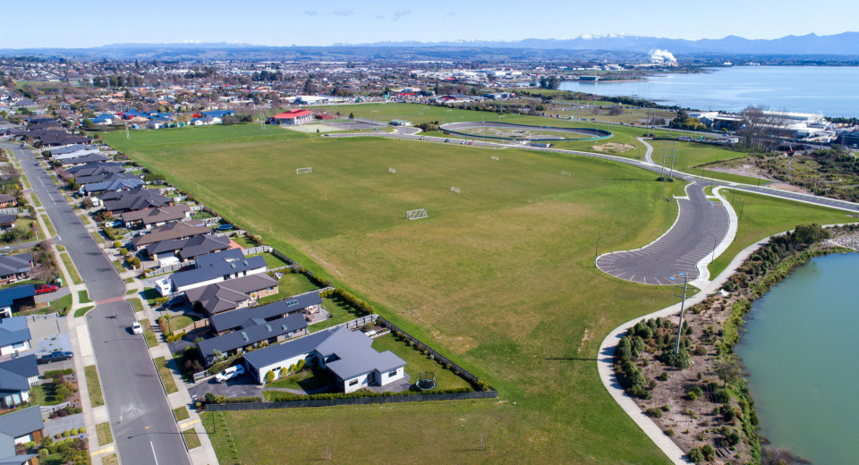 SaxtonFields058 Champion Green