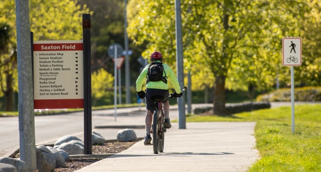 TimCuff Saxton Cyclists02 Large