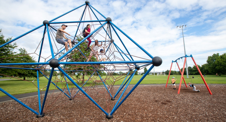 TimCuff SaxtonFieldsPlay04 Large